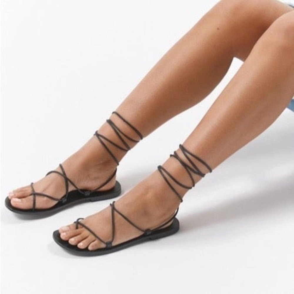 Urban Outfitters Leather Lace up Sandal, black, size 6